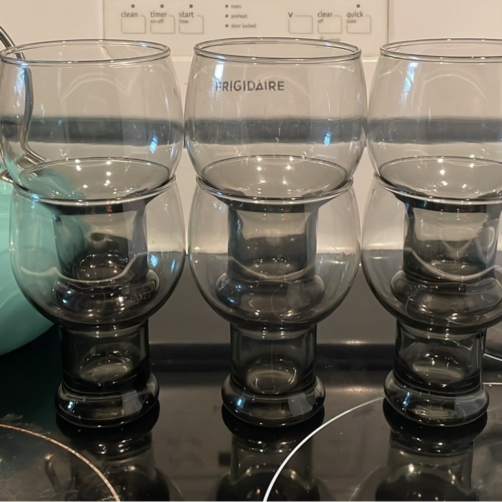 Black Glass Set